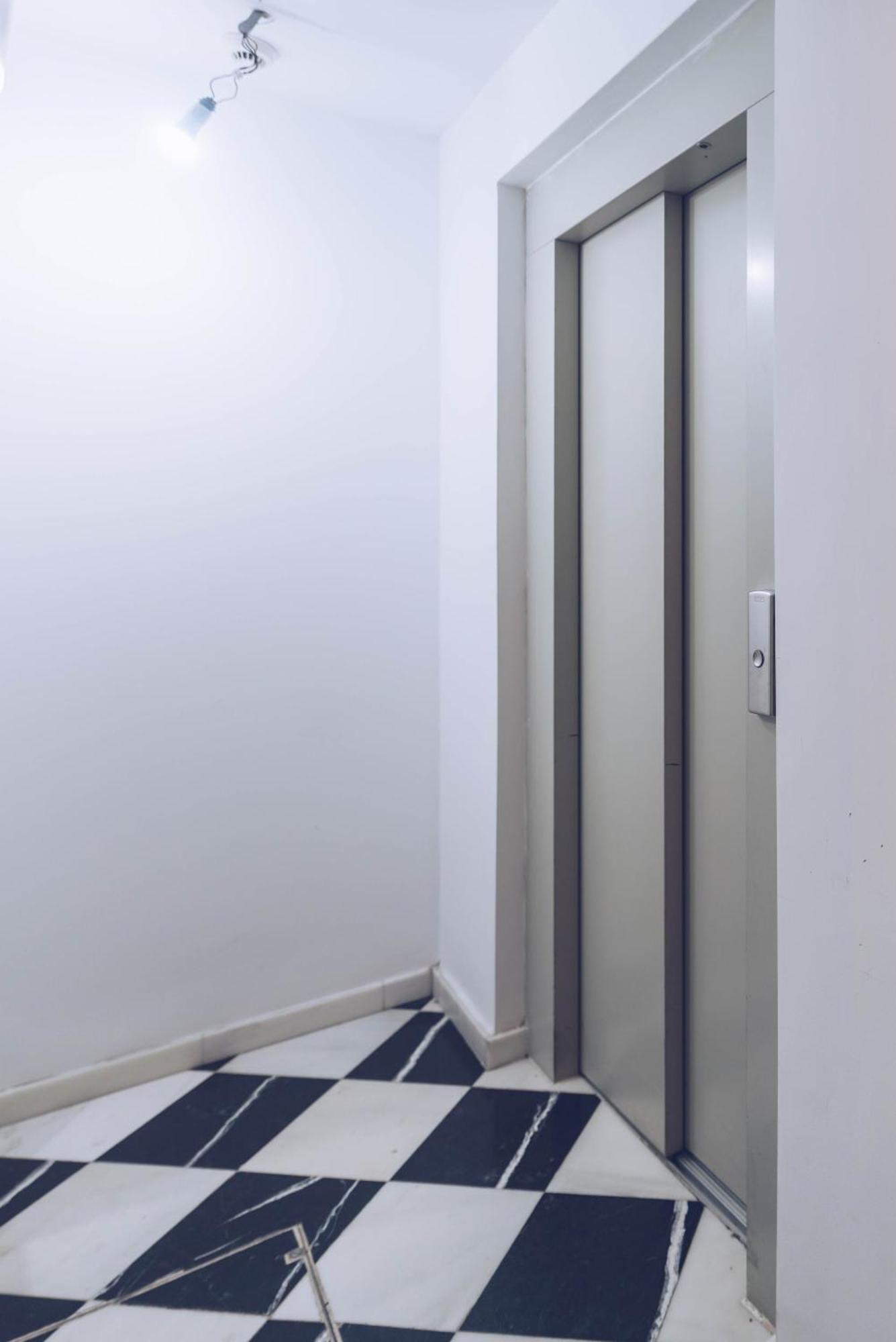 Apartment Bright And Lovely 1br Penthouse In King Street *
