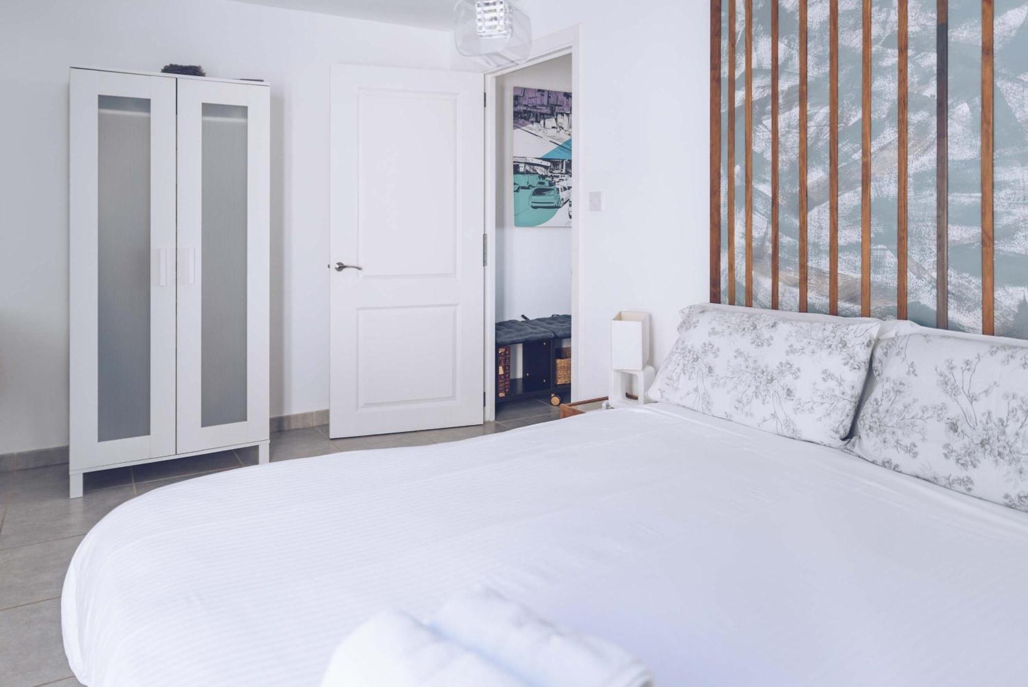 Bright And Lovely 1br Penthouse In King Street Gibraltar