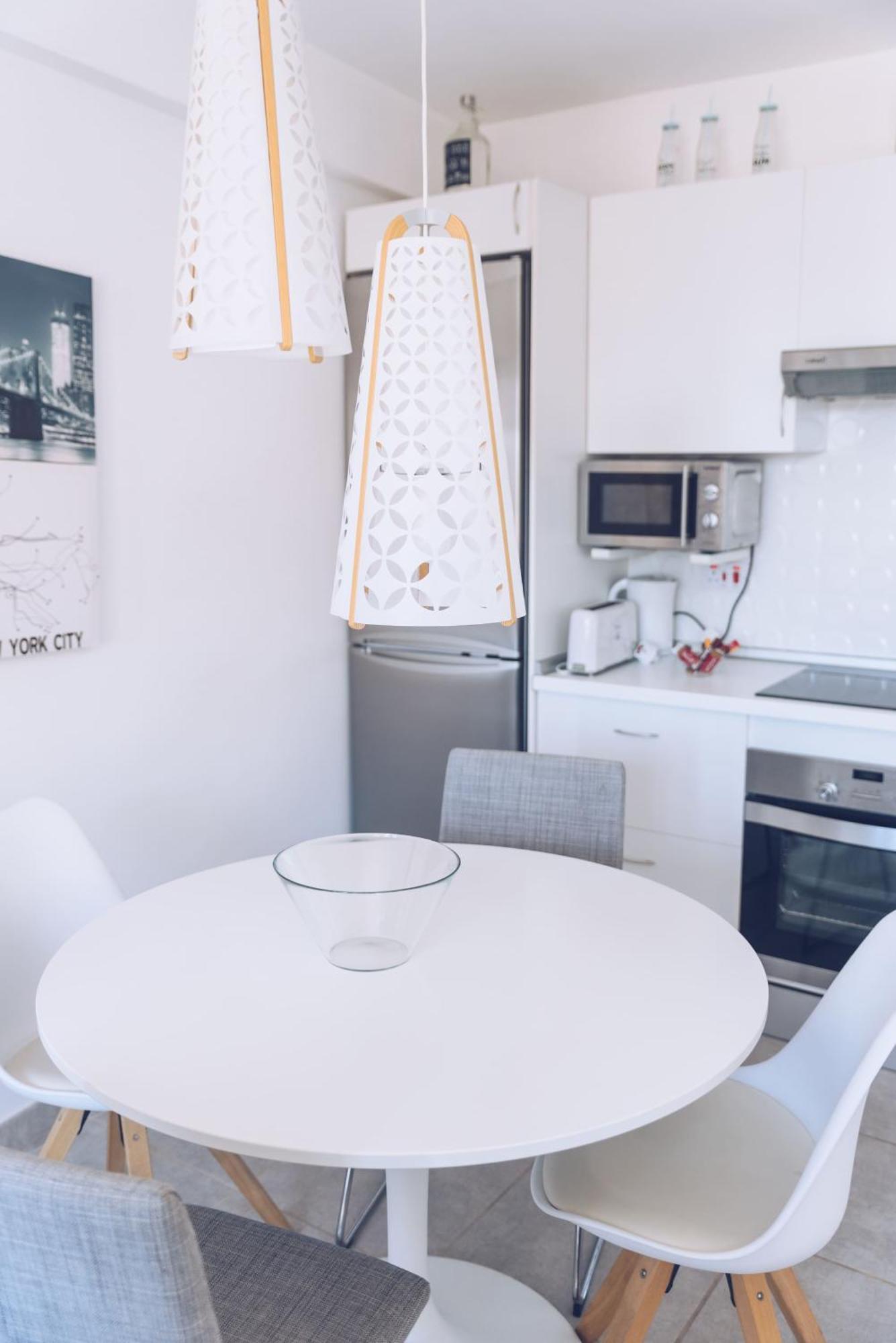 Apartment Bright And Lovely 1br Penthouse In King Street