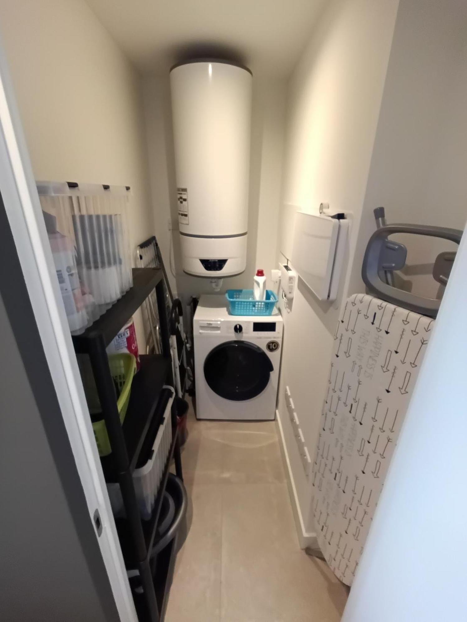Apartment Brand New - Highest In Located In Eurocity - Large Pool - Ocean Views - Balcony - Free Parking - And Short Let In Gibraltar