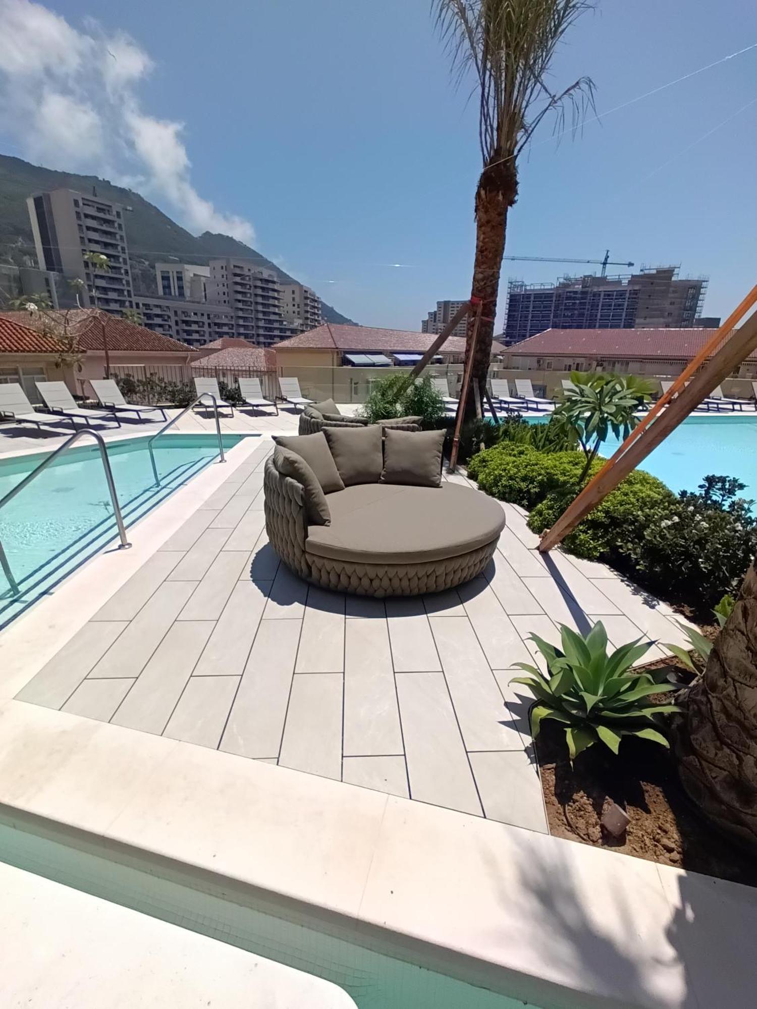 Apartment Brand New - Highest In Located In Eurocity - Large Pool - Ocean Views - Balcony - Free Parking - And Short Let In