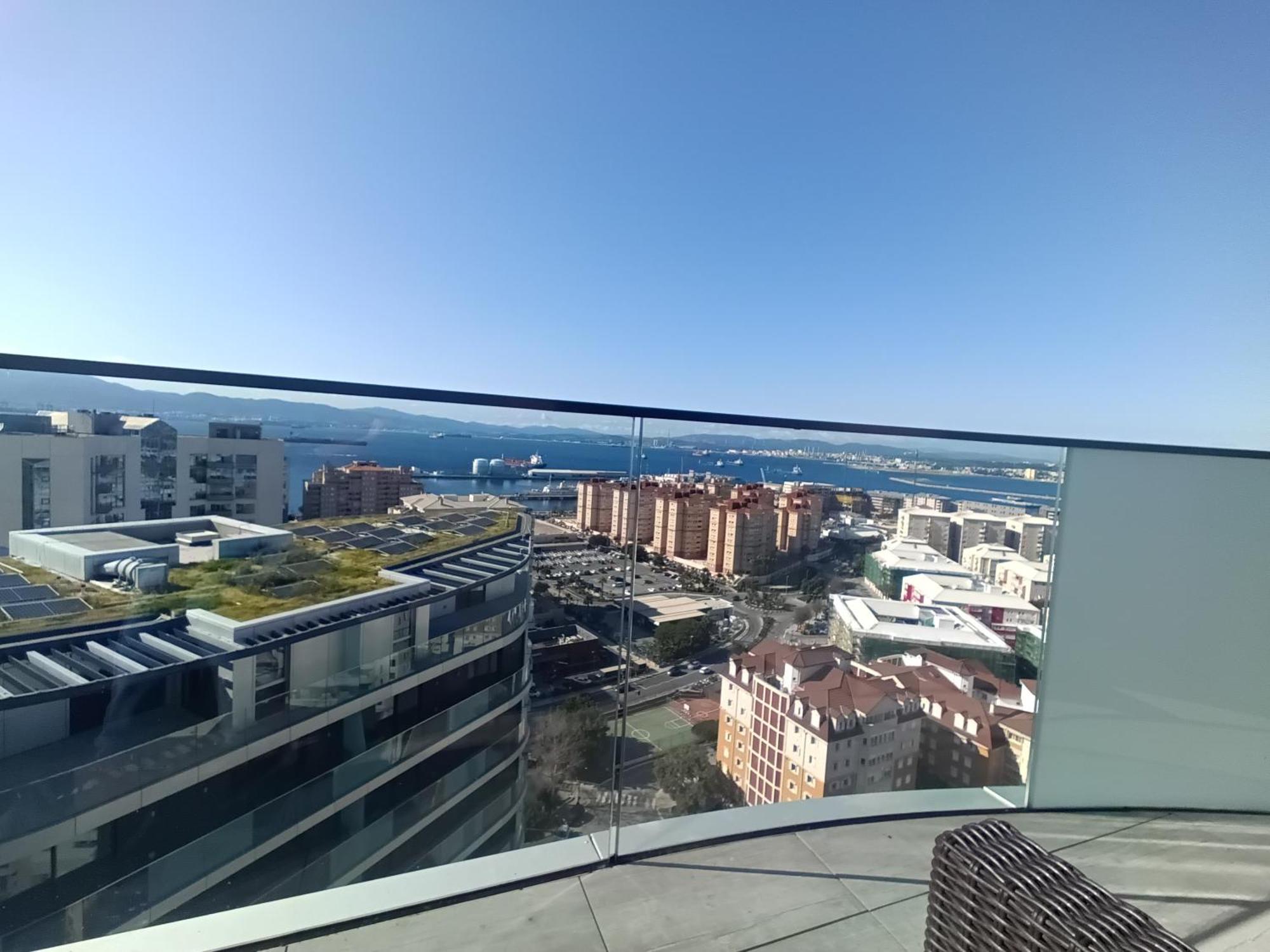 New - In Eurocity - Large Pool - Rock Or Sea Views - Balcony - Free Parking - And Short Let In Căn hộ *
