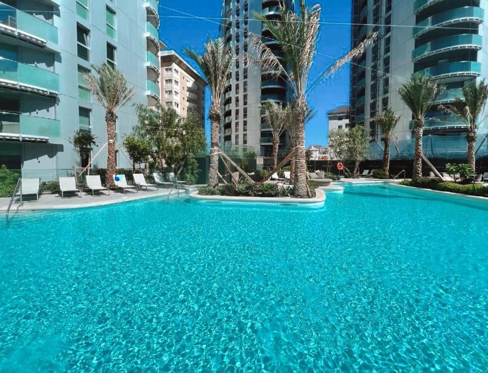18th Floor Luxury * Gibraltar