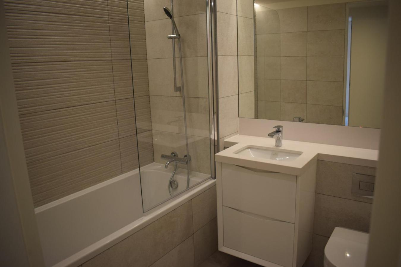 15th Floor Pool Retreat Apartment