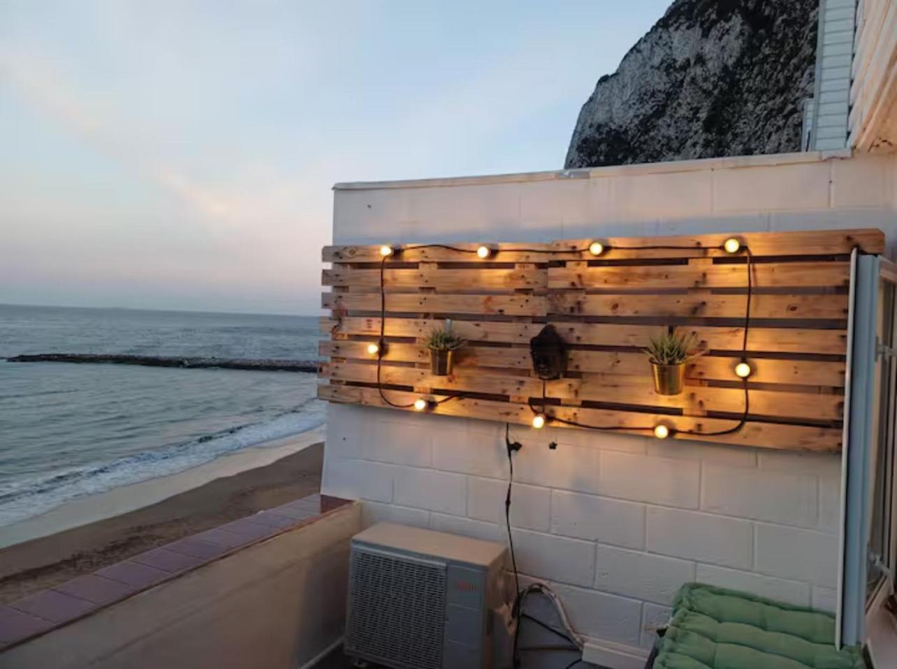 Beachfront Sunrise Sands Retreat, Gibraltar