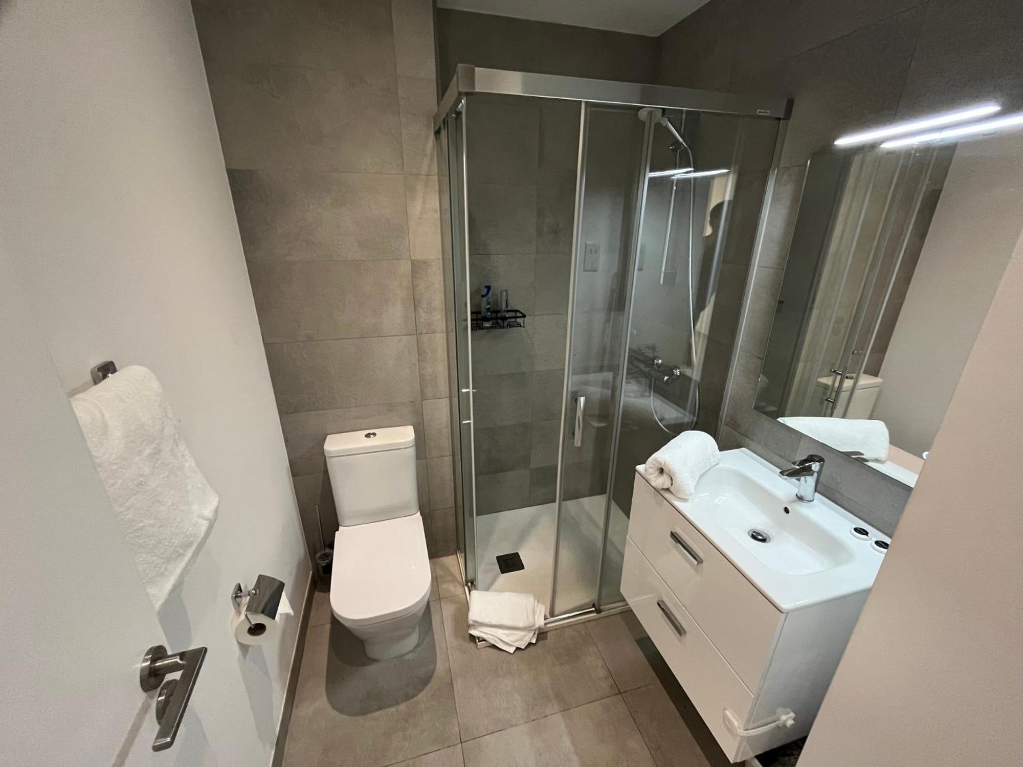 Apartahotel At The Hub - Vip Package Gibraltar