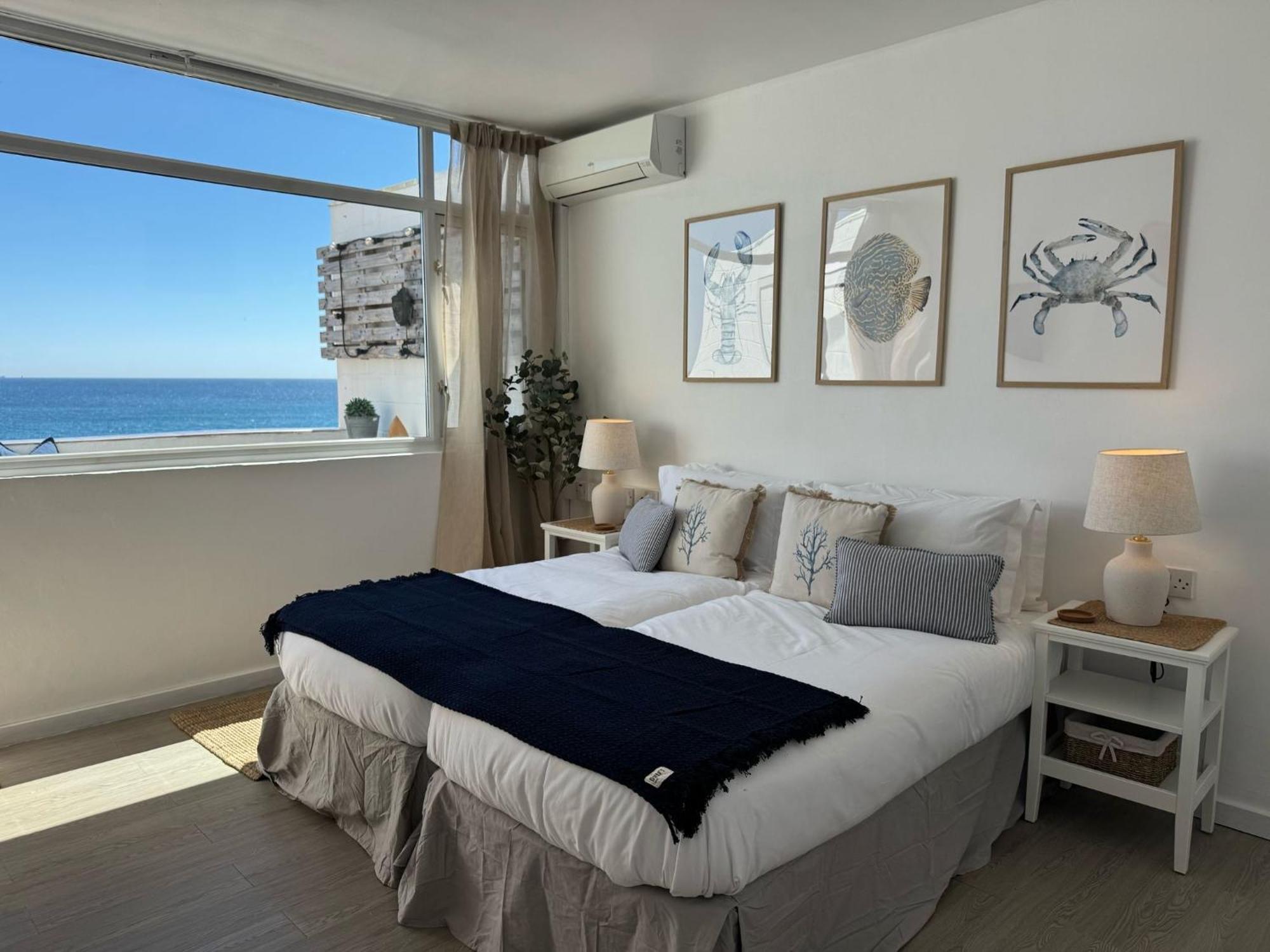 Apartment Beachfront Sunrise Sands Retreat, Gibraltar