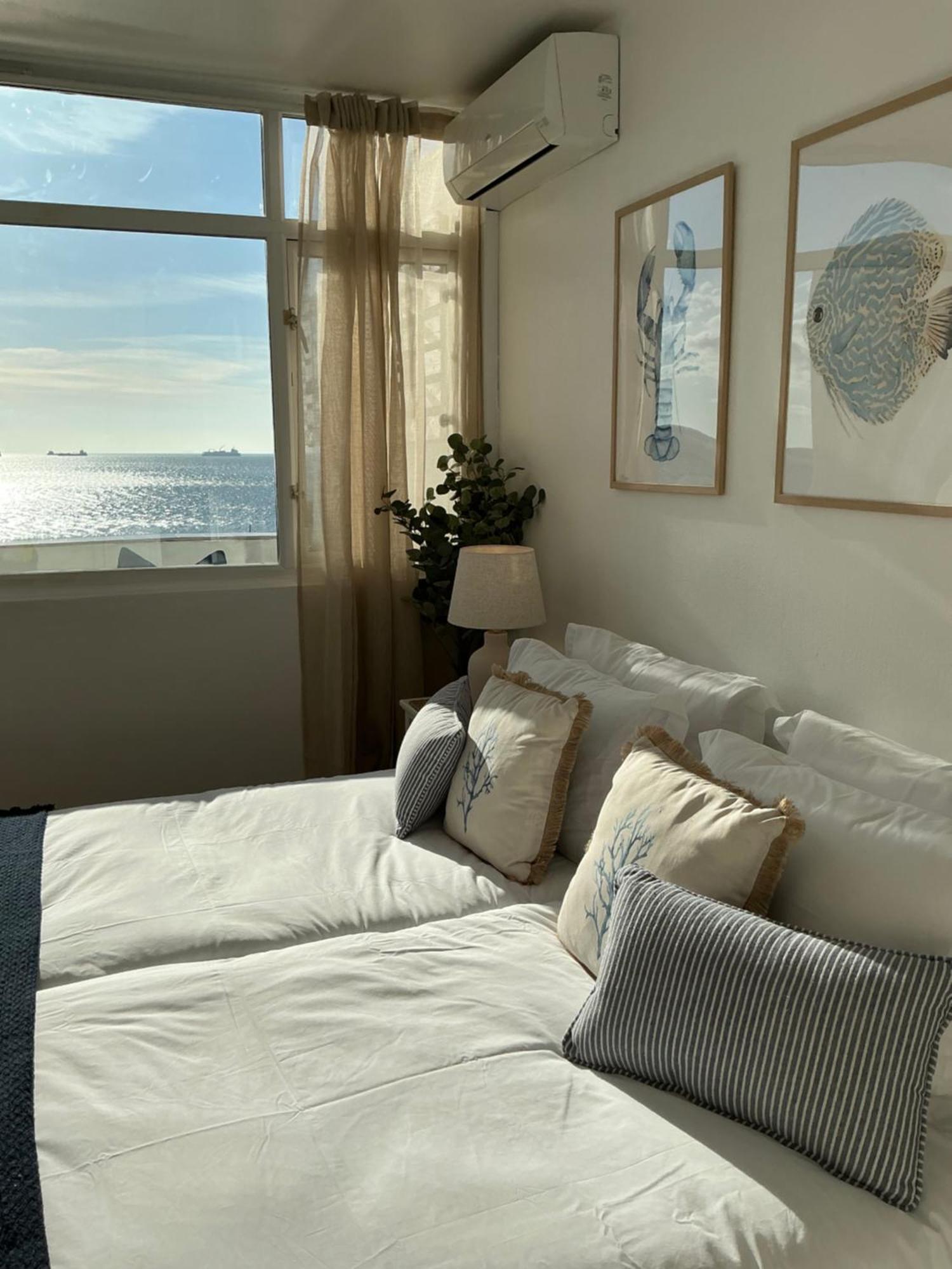 Beachfront Sunrise Sands Retreat, Apartment *