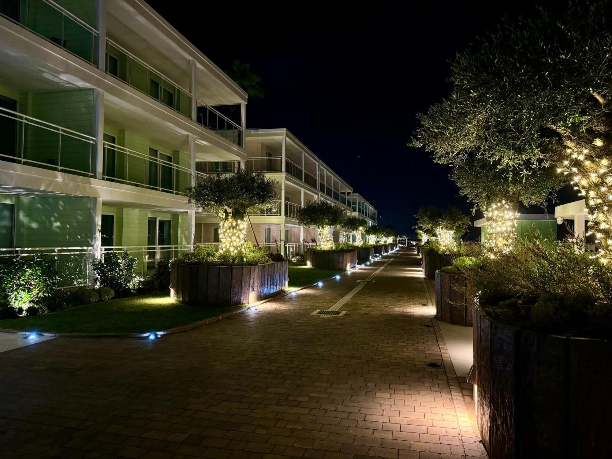 Căn hộ Marina Club New Complex Outstanding *