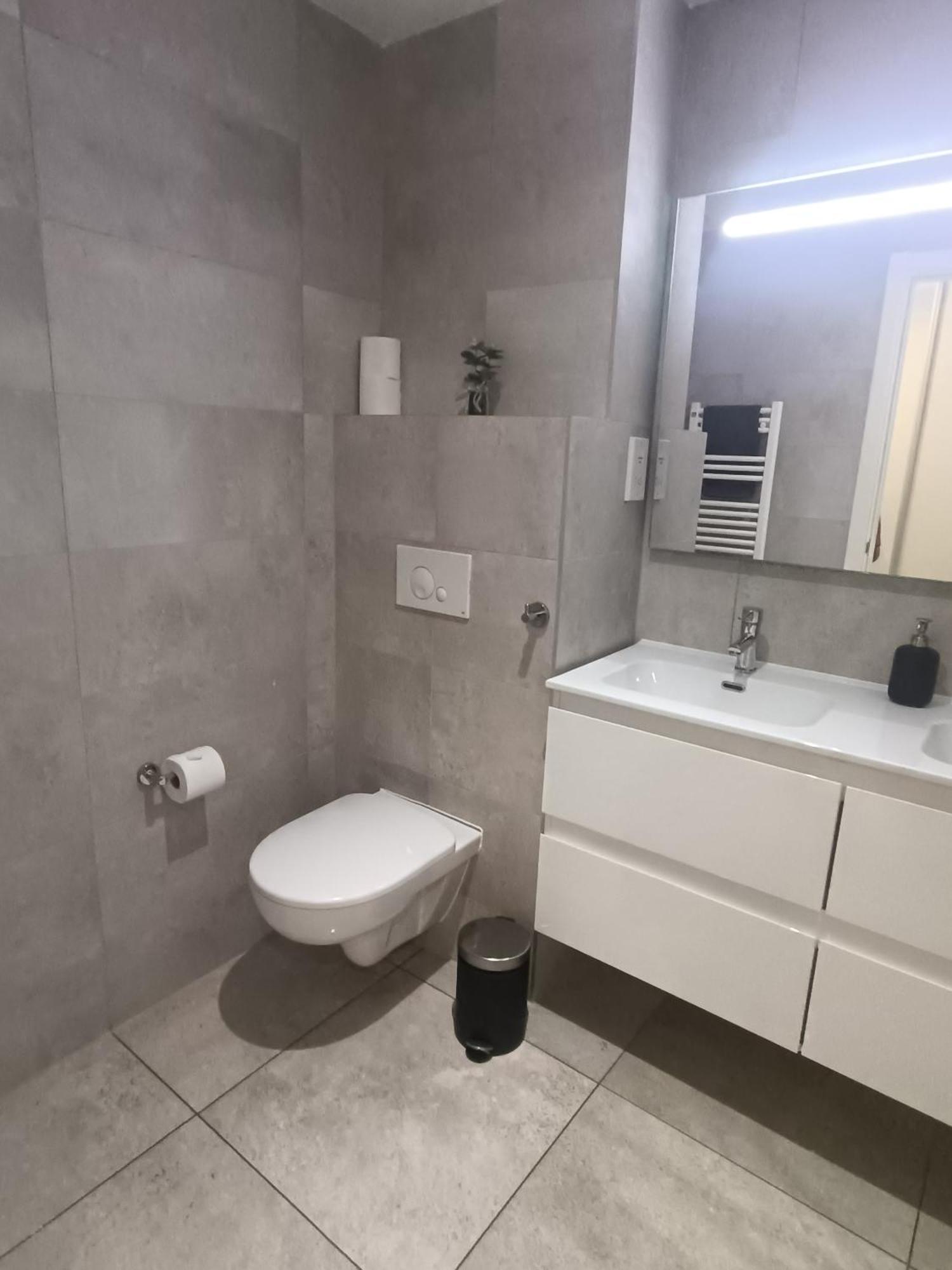 Căn hộ E1 Studios, Sea & Views, High Floor