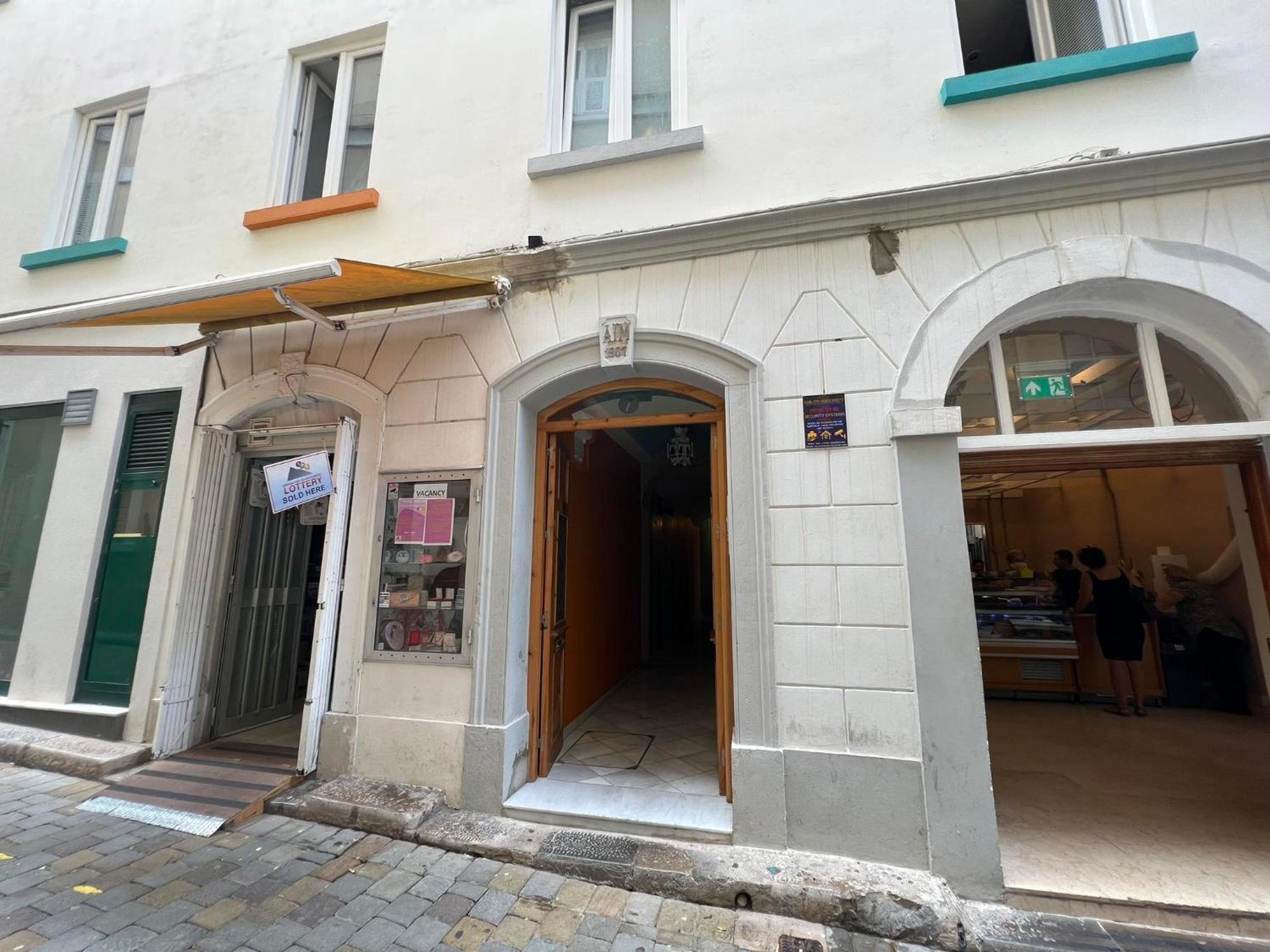 Căn hộ 2br And 2ba In The Zoko Cozy And Convenient Gibraltar