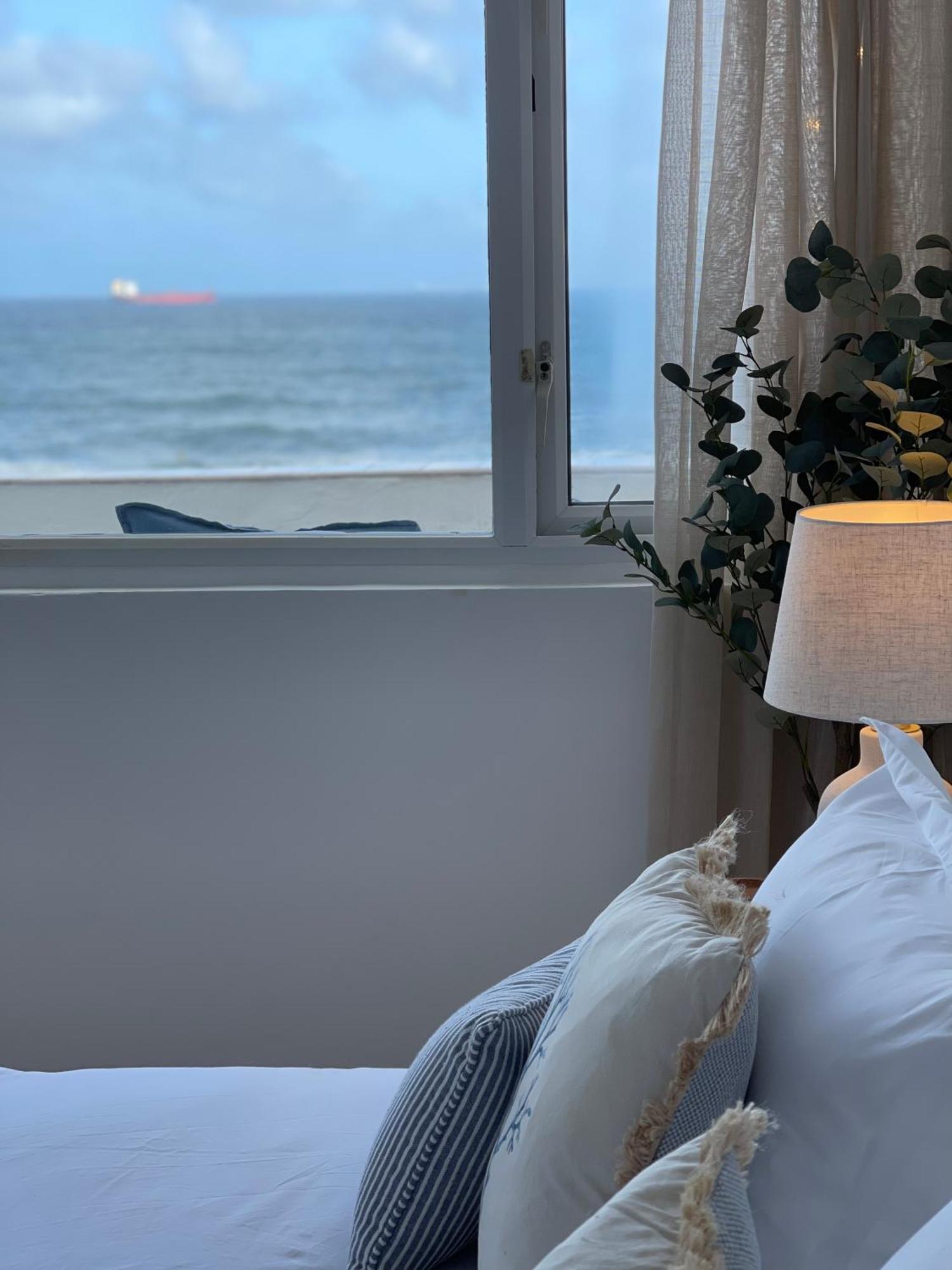 Beachfront Sunrise Sands Retreat, Apartamento *