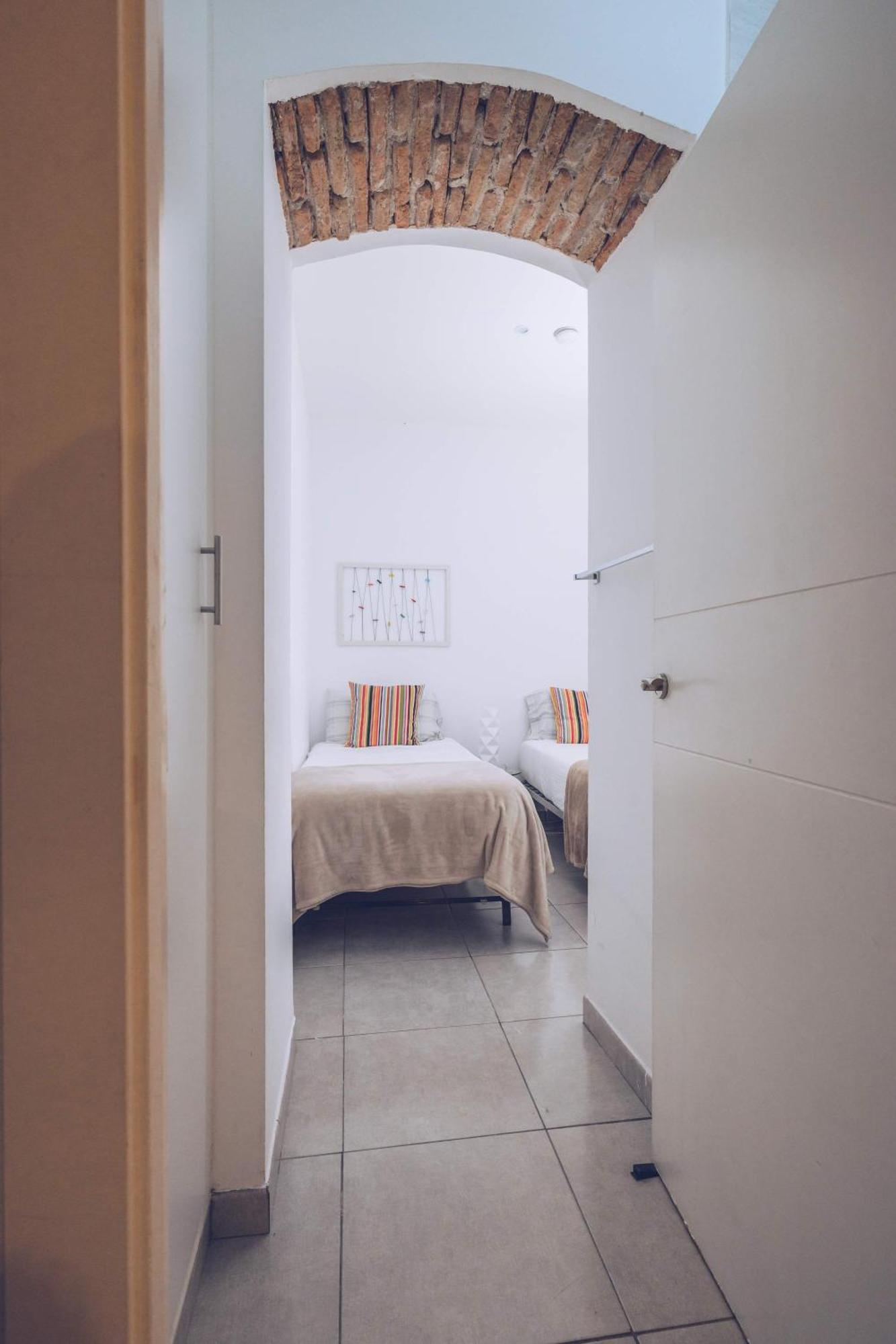 Apartment 2br In The Zoko Contemporary And Convenient *