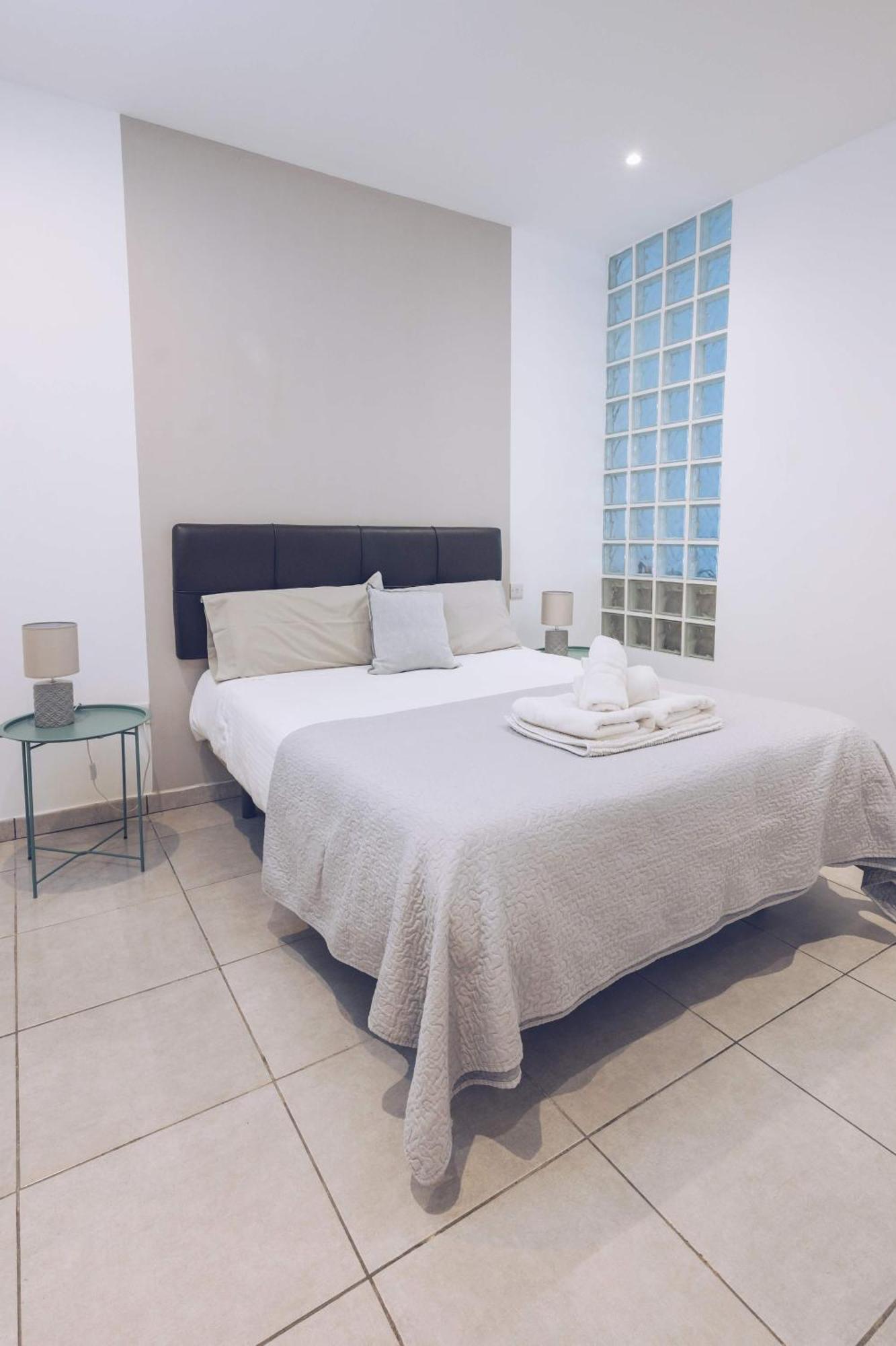 Apartment 2br In The Zoko Contemporary And Convenient *