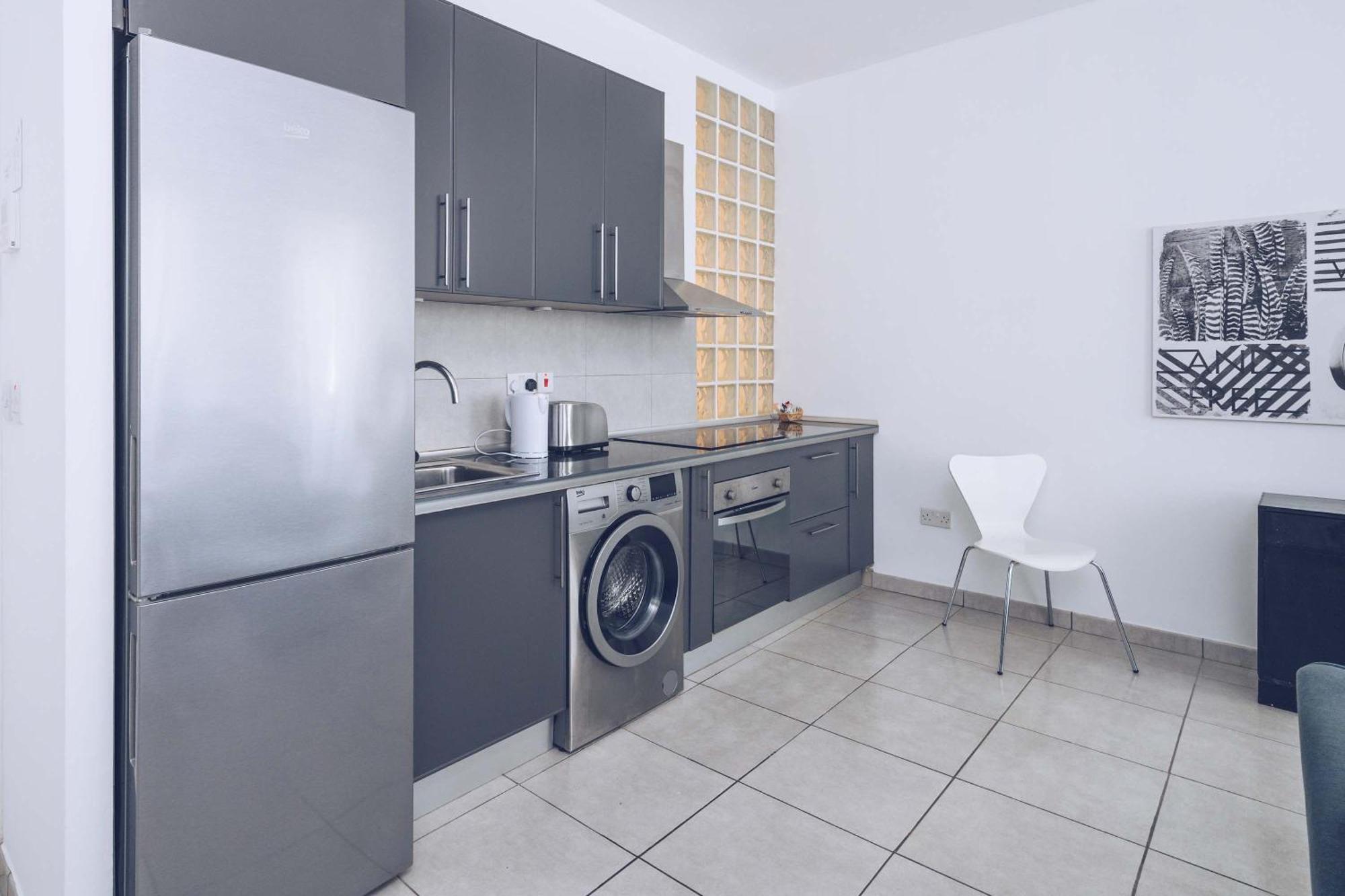 2br In The Zoko Contemporary And Convenient Apartment *