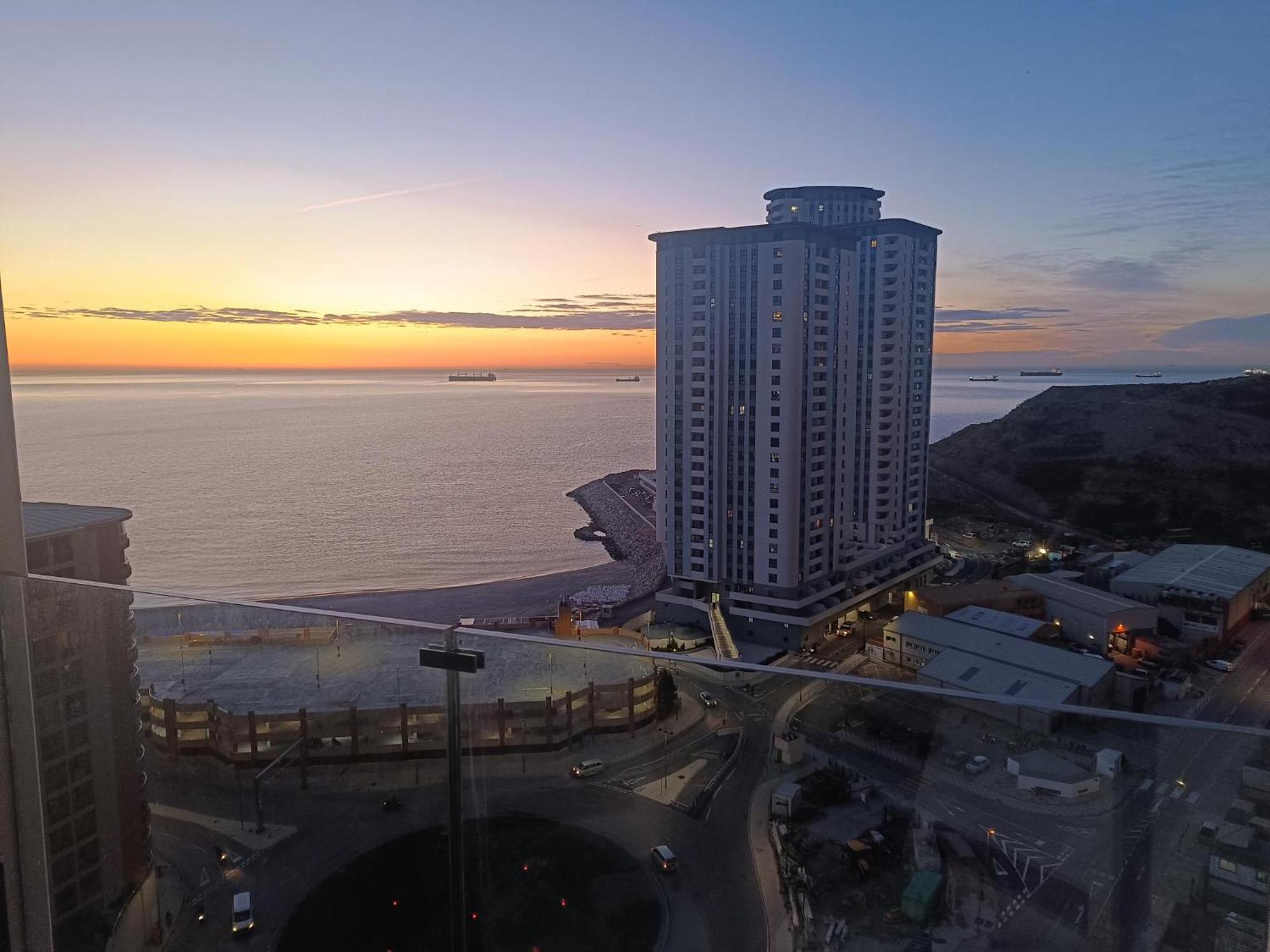 Căn hộ E1 Studios, Sea & Views, High Floor *