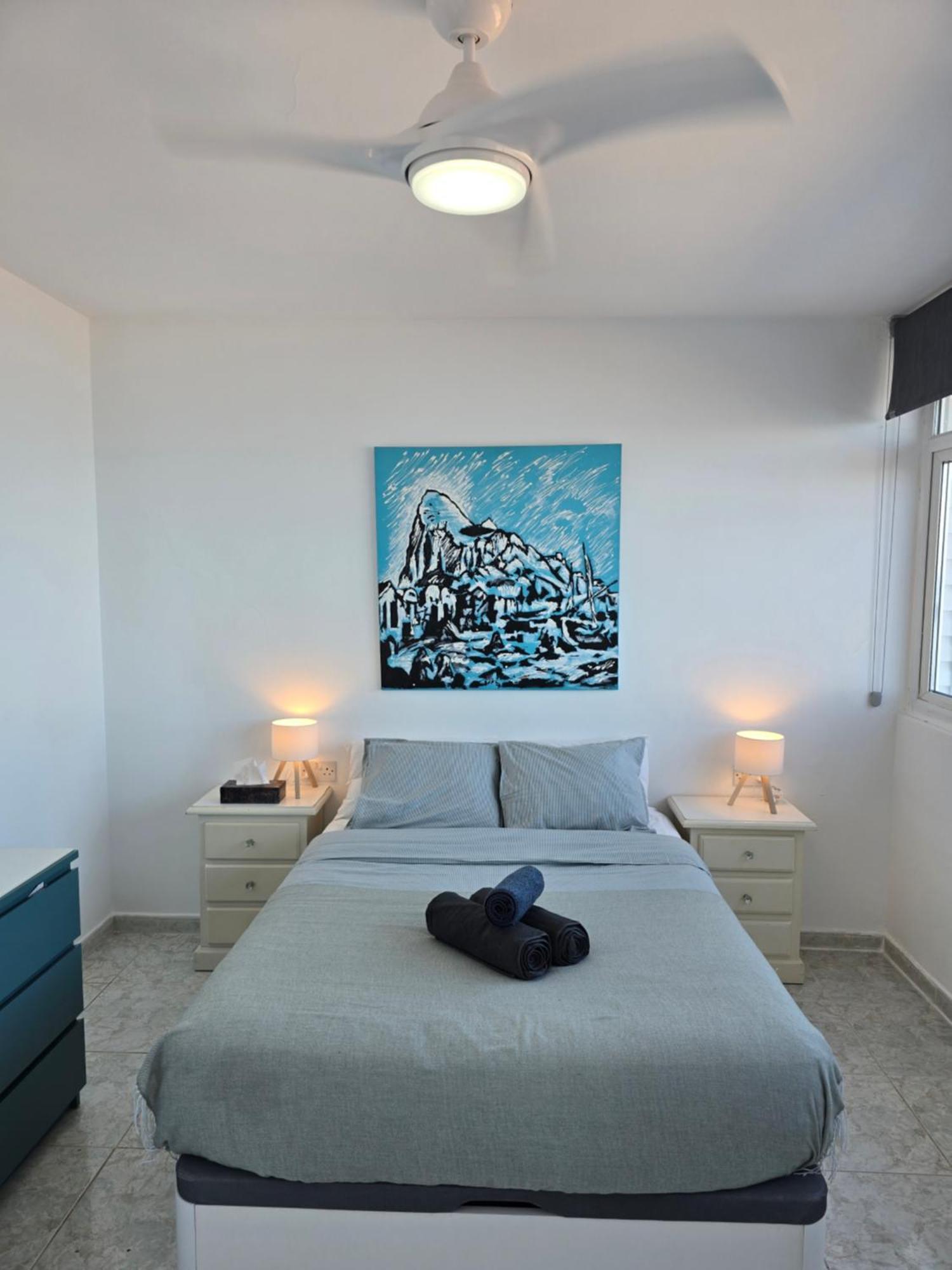 New! Beachfront Apartment, Sleeps 3 *