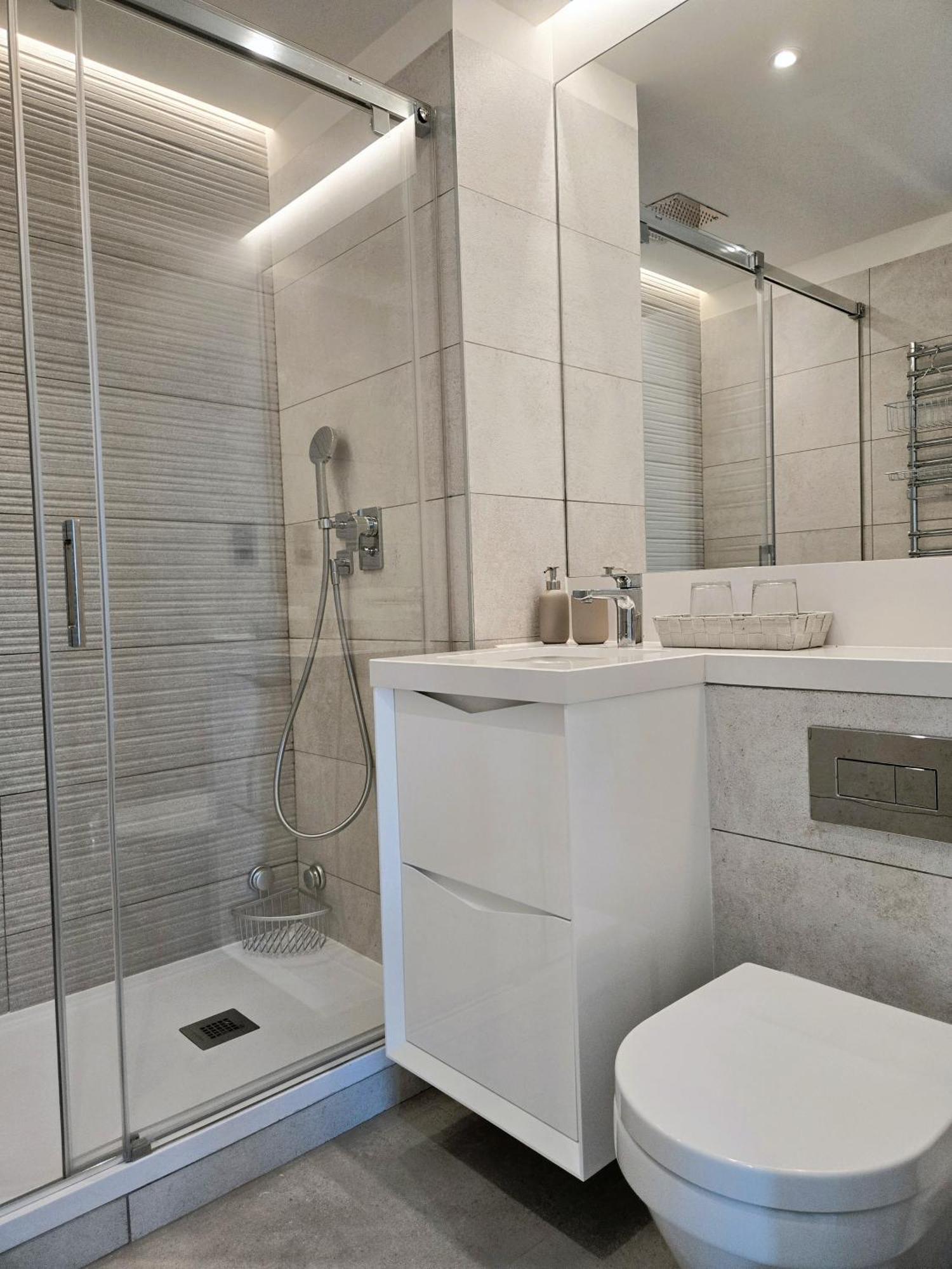 Apartment Brand New 1br Pool & Jacuzzi Free Parking One