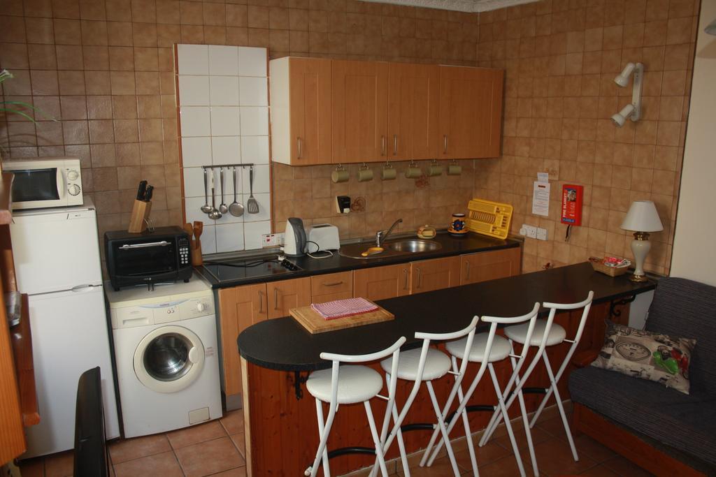 Apartment Governor's