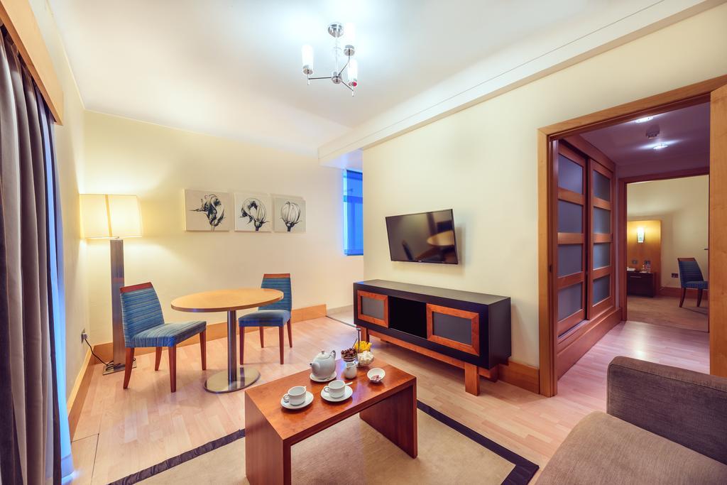 The Caleta Self-catering Apartment *