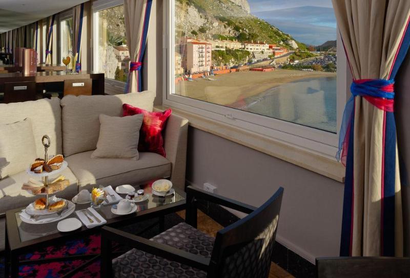 The Caleta Self-catering Apartment *