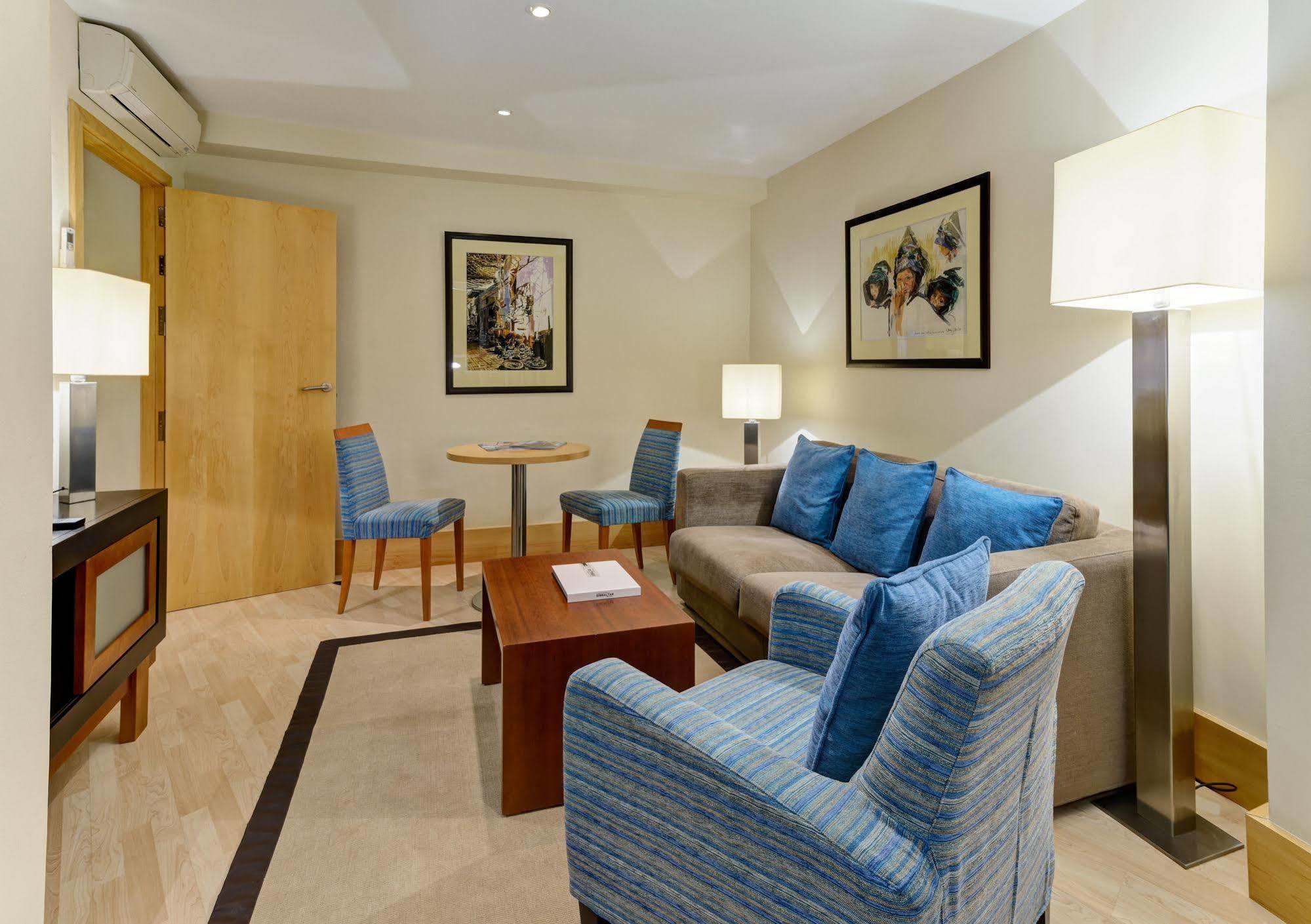 The Caleta Self-catering Apartment *