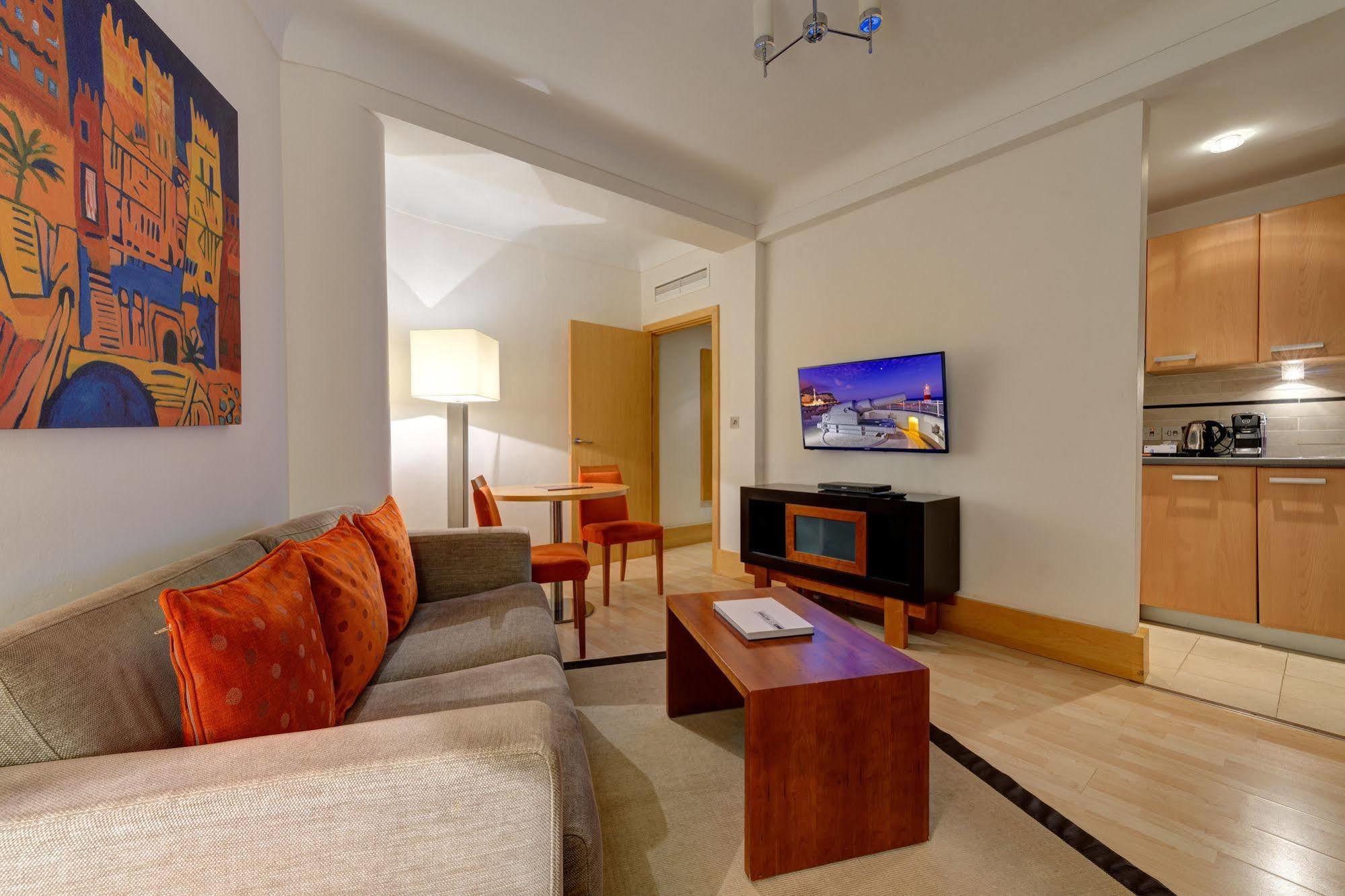 The Caleta Self-catering Apartment *