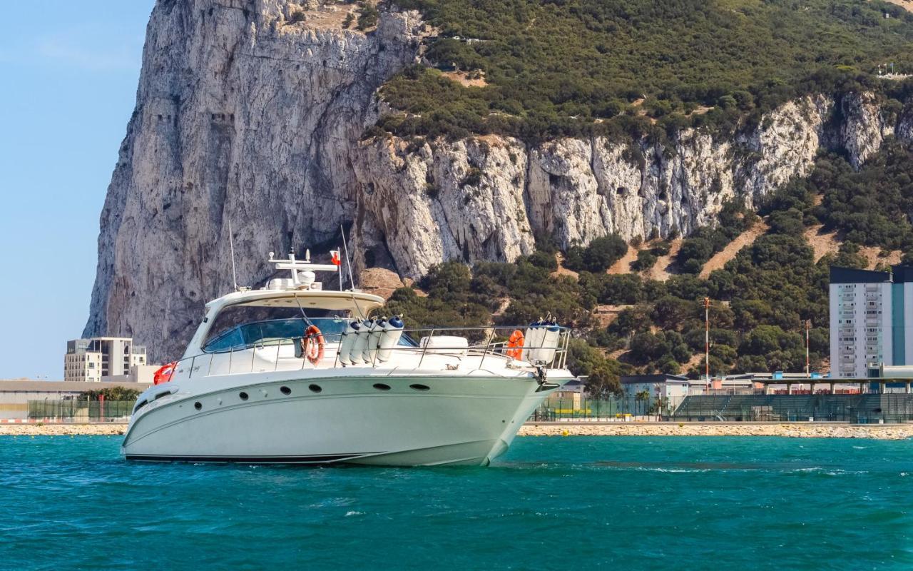 Luxury Yacht * Gibraltar