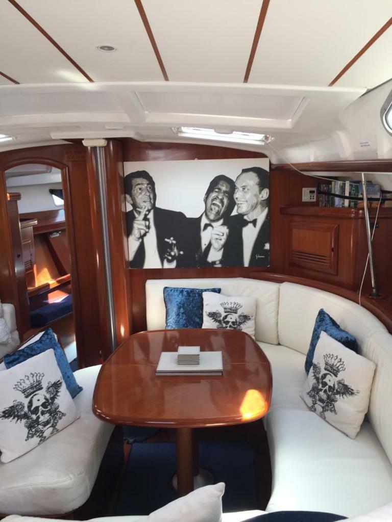 Botel Jasmine Coral Jay Boutique Boatel Ocean Village