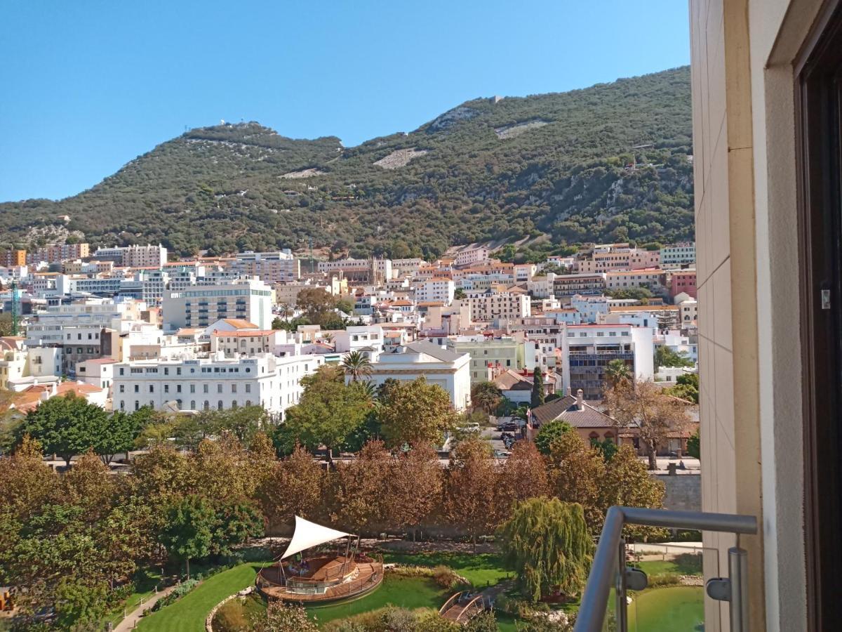 Kings Wharf Quay29 - Large With 3 Pools - Gym - Rock Views - And Short Let In