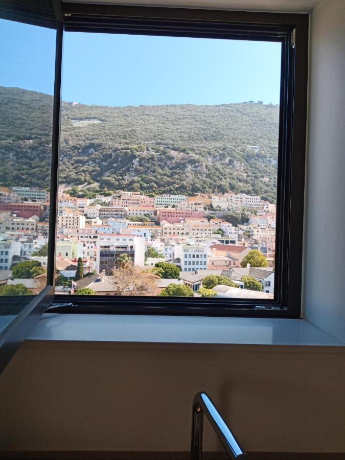 Kings Wharf Quay29 - Large With 3 Pools - Gym - Rock Views - And Short Let In Gibraltar