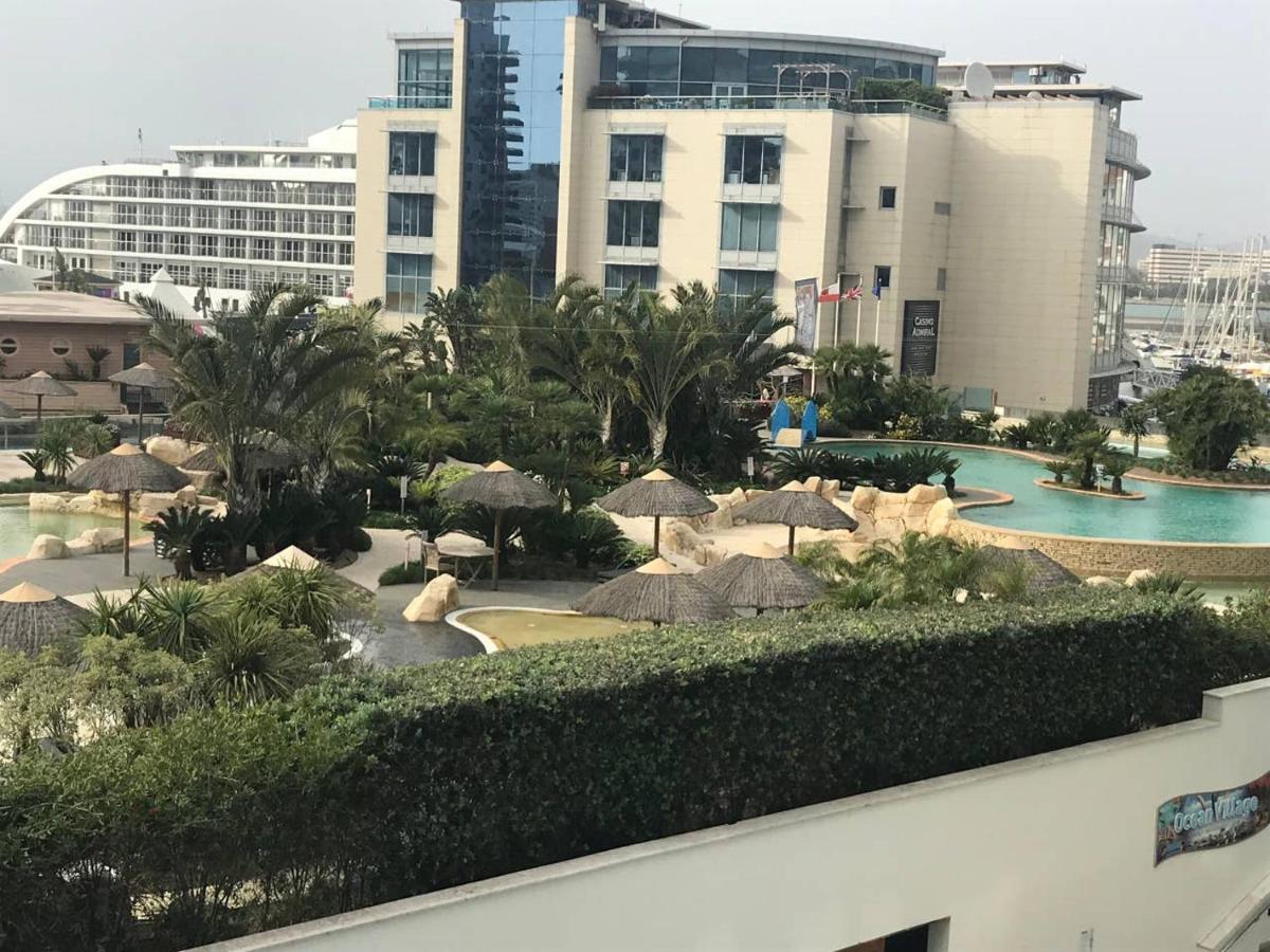 Swimming Pools In Ocean Village - 2 Bed 2 Bath Rock View Apartamento