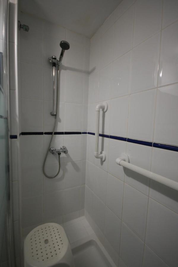 Admirals Suite, *