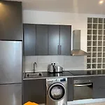 2Br In The Zoko Contemporary And Convenient