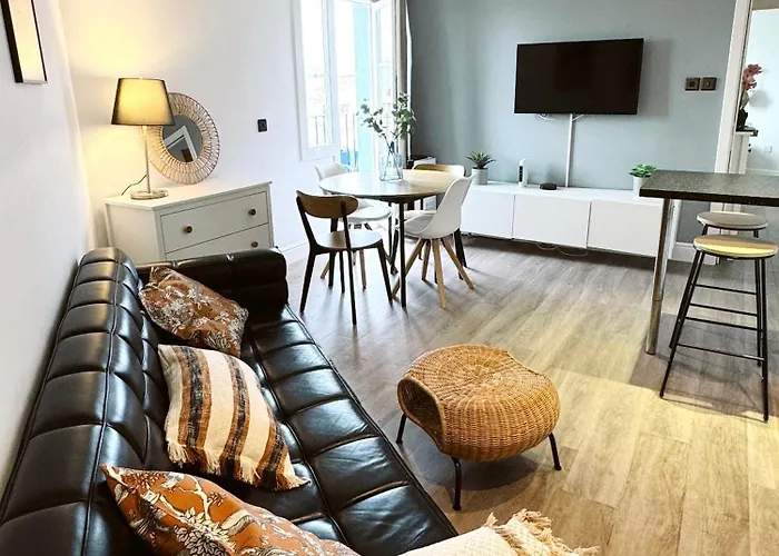 Stunning City Centre Penthouse With Private Balcony - Grand Central House