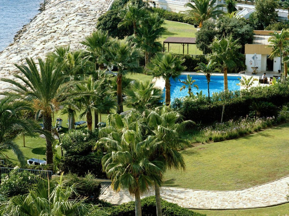 Atlantic Serviced Khách sạn hẻo lánh *