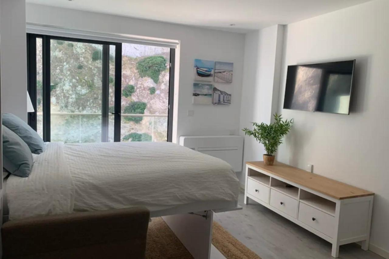 Modern Studio With Rock View Balcony And Gym-hosted By Sweetstay