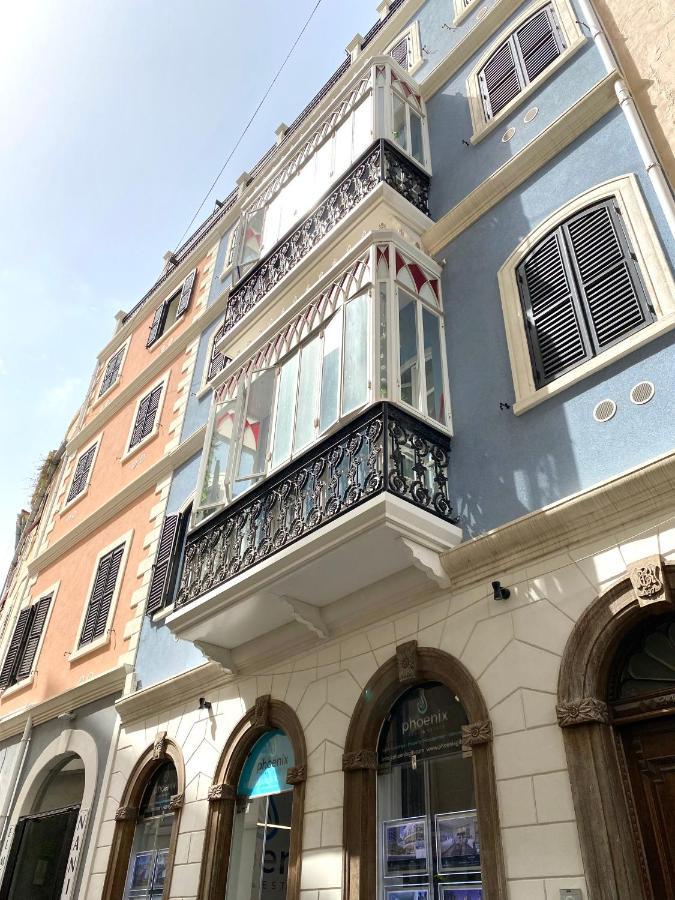 Stunning Centre Penthouse With Private Balcony - Grand House Gibraltar