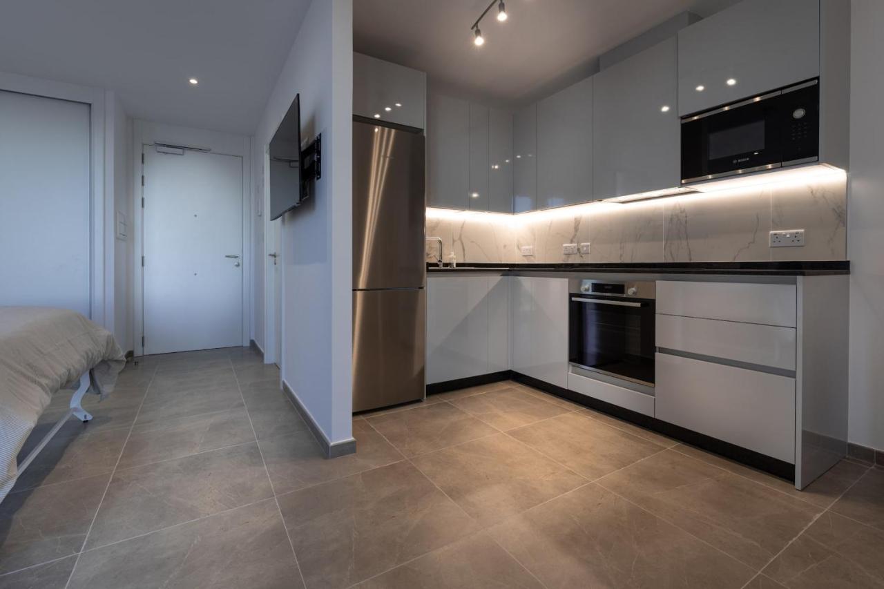 Great Studio With View-hosted By Sweetstay *