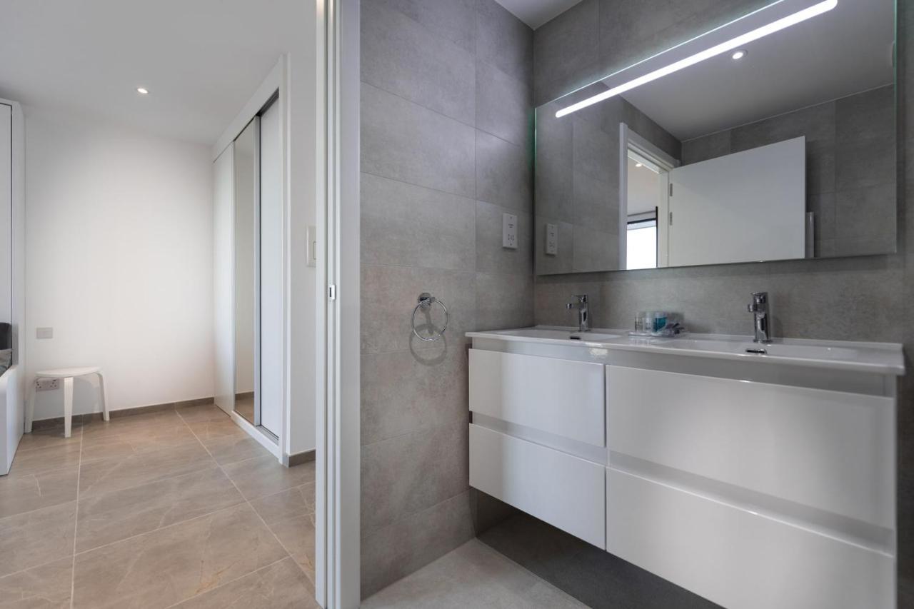 Great Studio With View-hosted By Sweetstay * Gibraltar