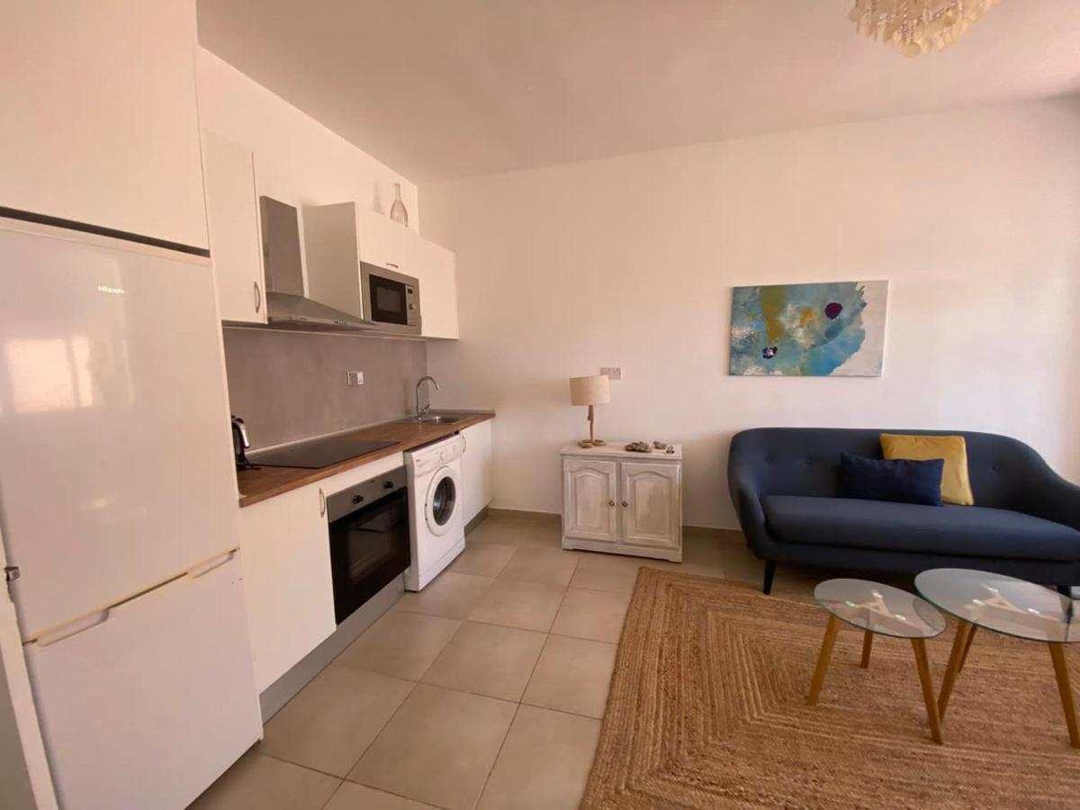 2br With Beachviews 1 Min Walking From The Sea Apartamento
