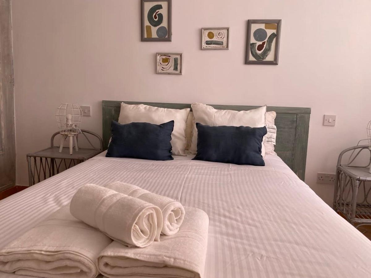 2br Maisonette 1 Min Walking From The Sea *