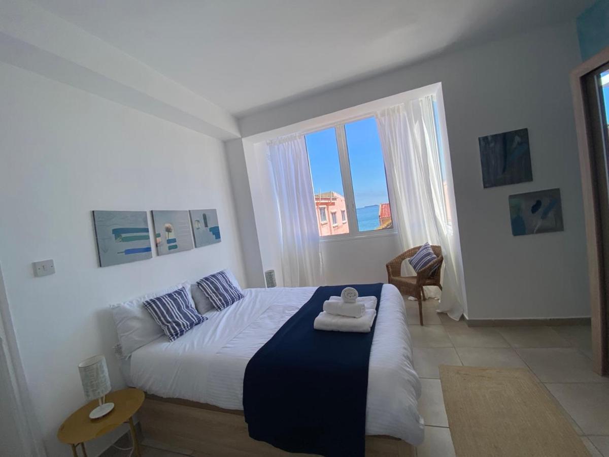 2br With Beachviews 1 Min Walking From The Sea * Gibraltar