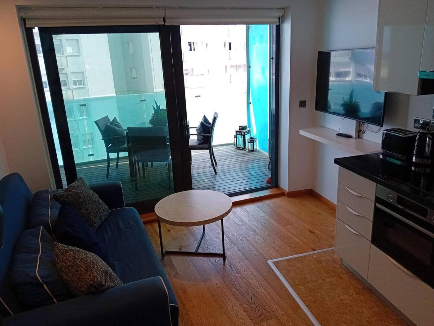 Urban Oasis At Luxurious Ocean Village Gibraltar