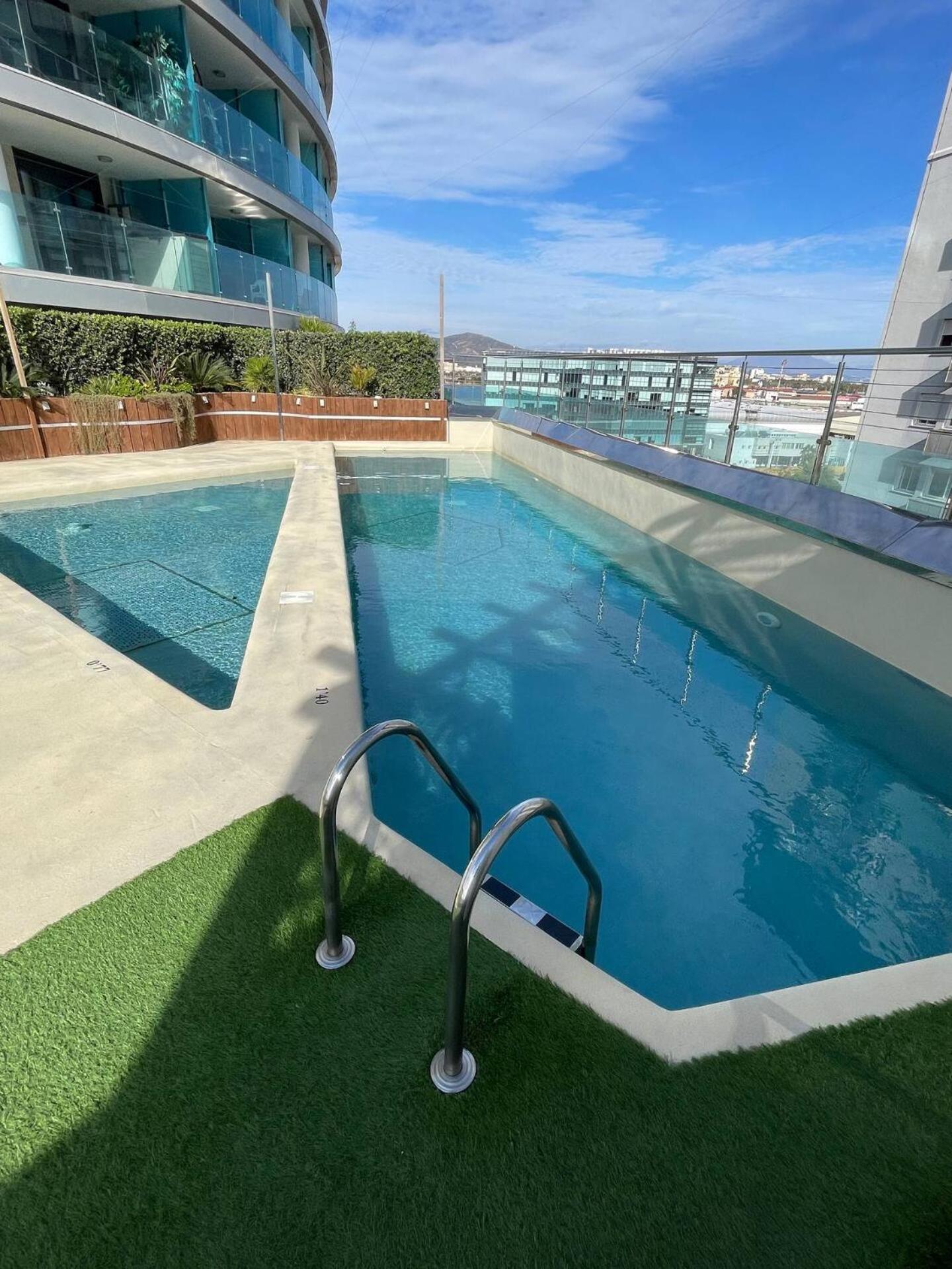 Urban Oasis At Luxurious Ocean Village Apartment Gibraltar