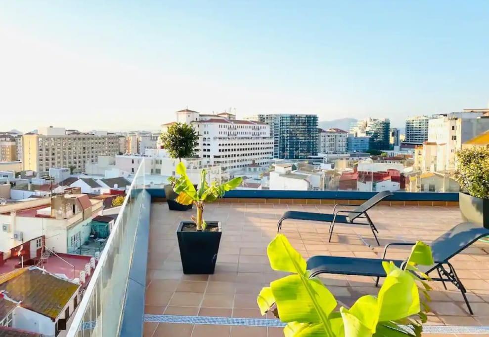 The Centre - Modern Family With Rooftop Pool & Terrace - Children For Free Apartamento *