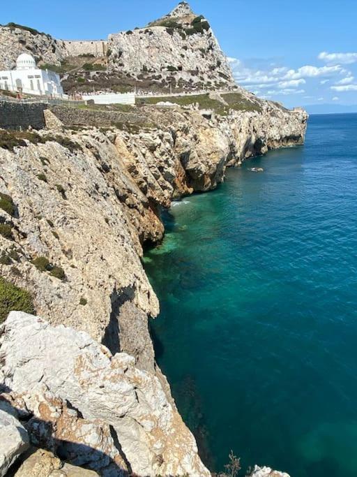 Sleek Oasis In The Heart Of - Sleeps 6 Căn hộ Gibraltar