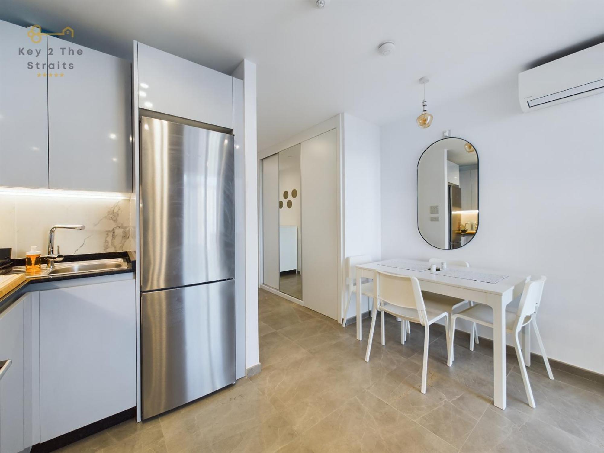 Luxury Sunrise Beach And Oceanview Room With Balcony Apartment