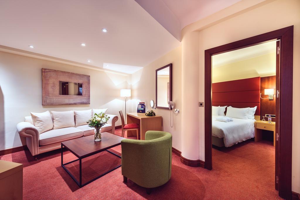 Hotel The Caleta Health, Beauty & Conference Centre