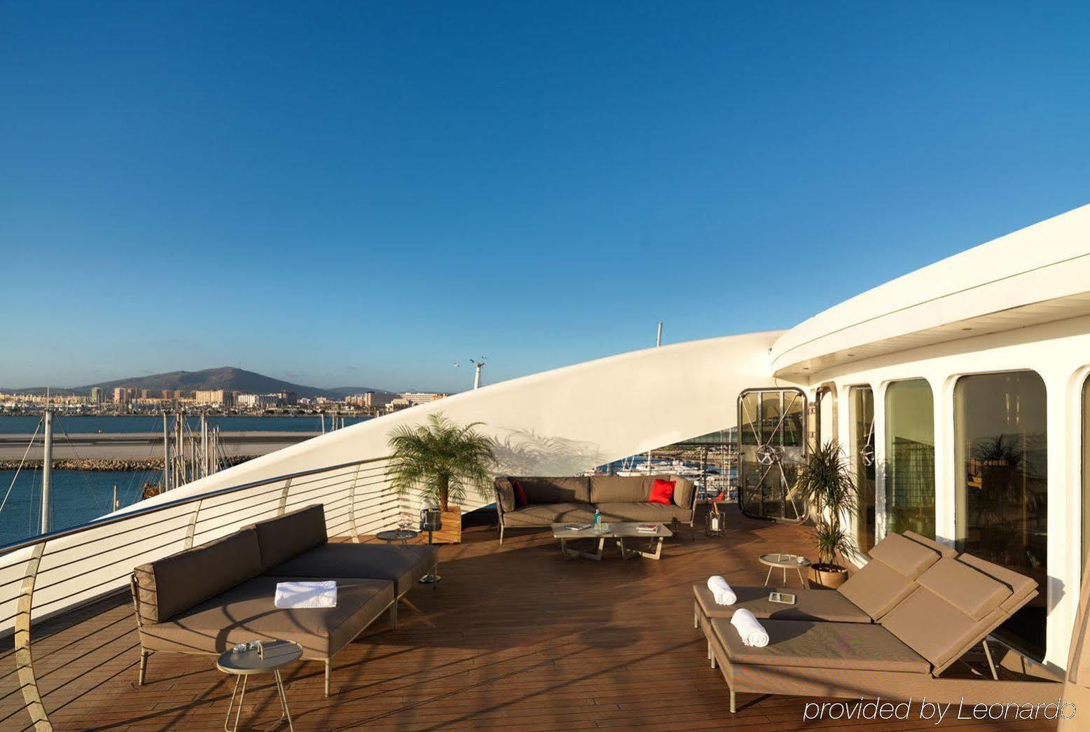 Sunborn Khách sạn 5*